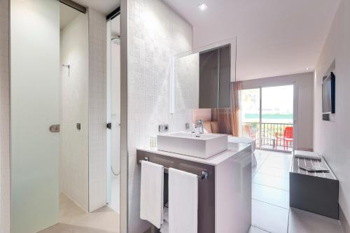 オビデンタル イビサ