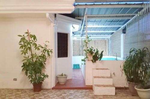 Swimming pool, 3-BEDROOM HOUSE (FULLY-FURNISHED) WITH MINI POOL in Toril
