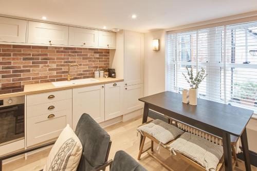 Host & Stay - Grumbles Cottage Host & Stay - Grumbles Cottage