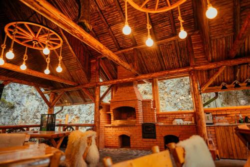Casa Cheile Dâmbovicioarei - Cabana 1 (Casa Cheile Dambovicioarei - Cabana 1) in Dimbovičioara