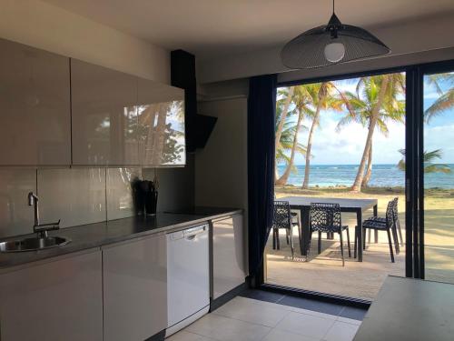 Be On The Beach in Sainte Anne