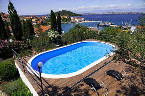  Booking Franov Residence on island Ugljan with the pool, BBQ and beautiful sea-view! in Kali