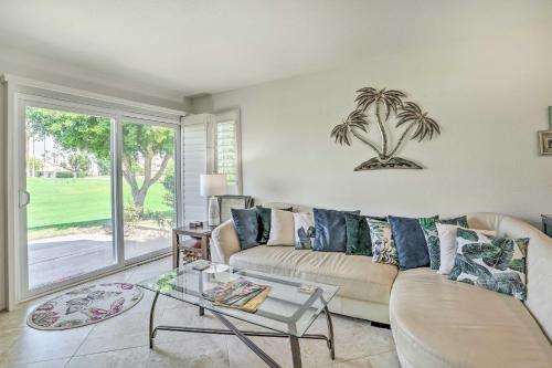 La Quinta Condo with Country Club Amenities! in La Quinta, USA