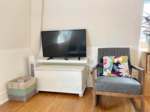 Picture of Bright 1 Bed Flat Near Cabot Circus