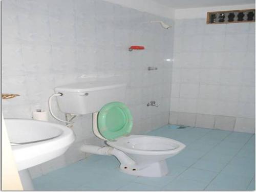 Dimuthu Tour Inn