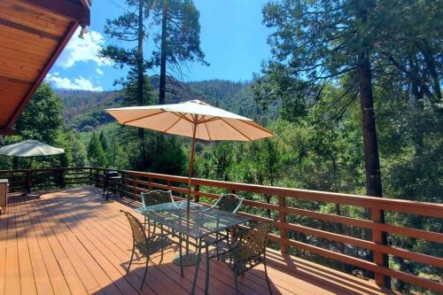 周邊環境, Redwood Retreat, Mountains, Adventure and Nature in 波特維爾
