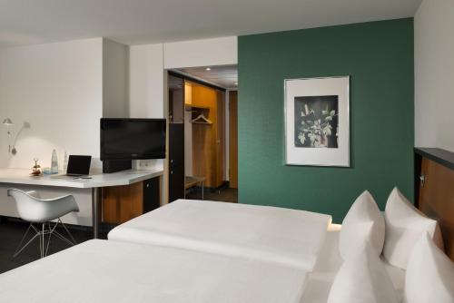 2 twin beds