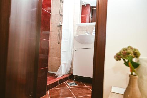 SirDivin Apartment