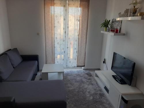 Two-Bedroom Apartment with Balcony and Sea View image 10