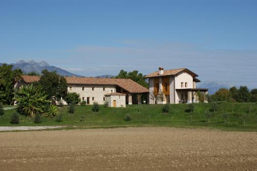 . Country House Due Fiumi