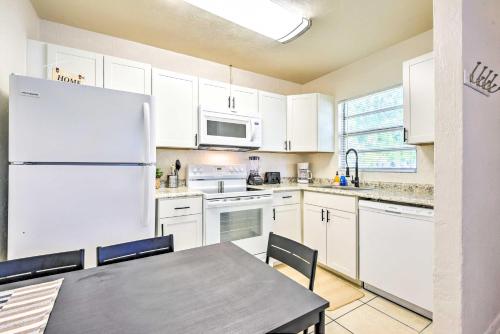 Kitchen, Sunny Sarasota Duplex about 1 Mi to Indian Beach! in Central Cocoanut