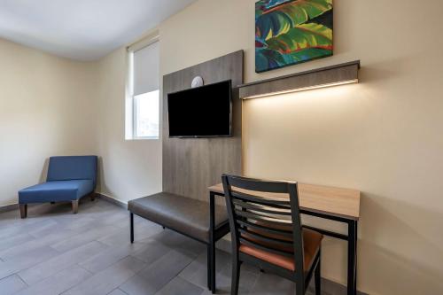 Mayaguez Plaza Hotel; SureStay Collection by Best Western - image 7