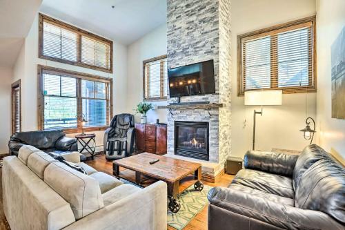 Winter Park Condo w/ Mountain Views + Hot Tub, Winter Park