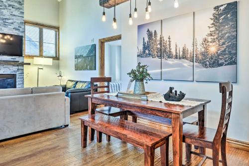 Winter Park Condo with Mountain Views and Hot Tub in Winter Park (CO)