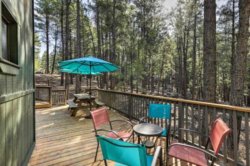 Woodsy Flagstaff Hideaway with Deck and Sunroom! in Kachina Village (AZ)