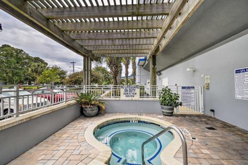 2 Mi to Ocean Waterfront Resort Condo in NMB! 2 Mi to Ocean Waterfront Resort Condo in NMB!