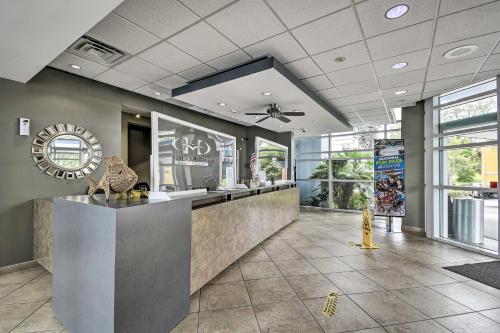 2 Mi to Ocean Waterfront Resort Condo in NMB! 2 Mi to Ocean Waterfront Resort Condo in NMB!