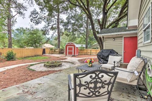 Peaceful Beaufort Home with Front Porch and Grill