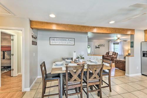 Family-Friendly Sanctuary BBQ, Patio and Yard in Oak Hill, USA