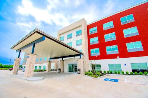 Holiday Inn Express & Suites - Houston IAH - Beltway 8, an IHG Hotel