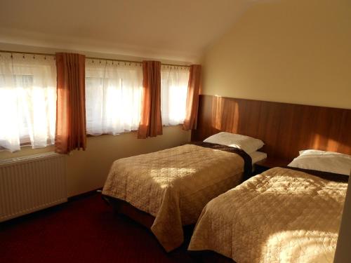 Pokoje gościnne Viktorjan - Accommodation - Raszowa