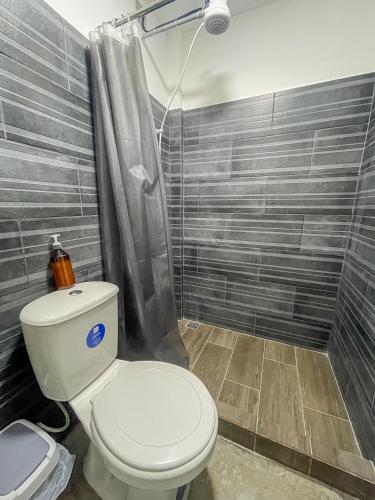 Quadruple Room image 10