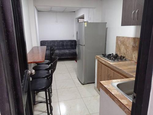 Apartamento de 2 habitaciones cerca a avenida