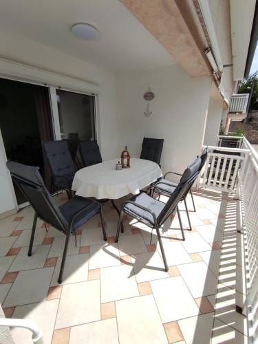 Two-Bedroom Apartment with Terrace image 1
