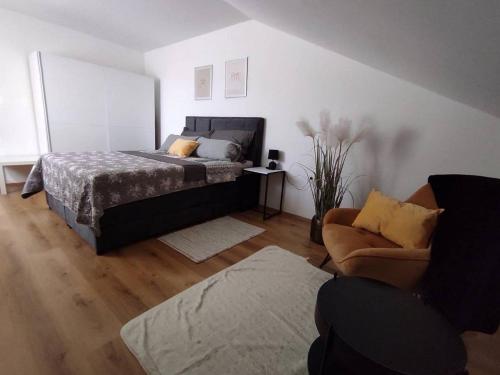 Two-Bedroom Apartment with Terrace image 8