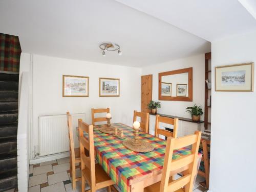 Pen Dinas - image 5