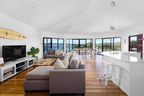 Wanda Point House - pure tranquillity and walk to beach in 포트 스티븐스