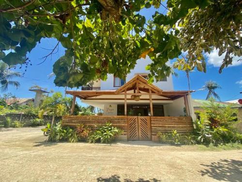 Puyo Suites Homestay in Siargao Island