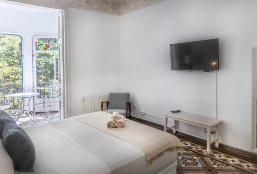 Superior Double Room image 8