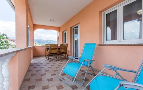 Two-Bedroom Apartment with Terrace and Sea View image 4