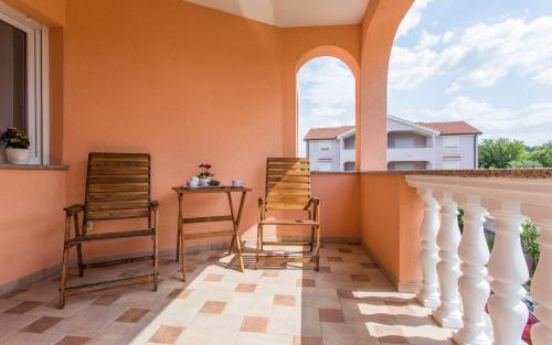 Two-Bedroom Apartment with Terrace and Sea View image 2