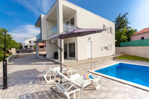 Family friendly house with a swimming pool Gabonjin, Krk - 19283