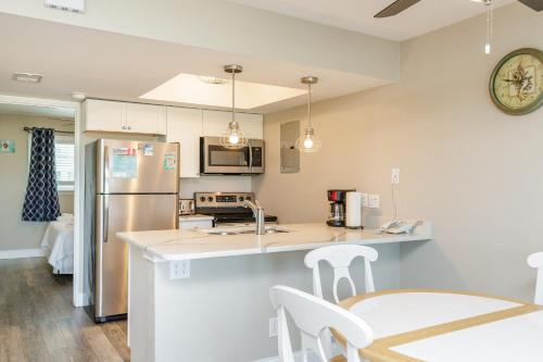 El Constante 109 by Padre Escapes - image 10