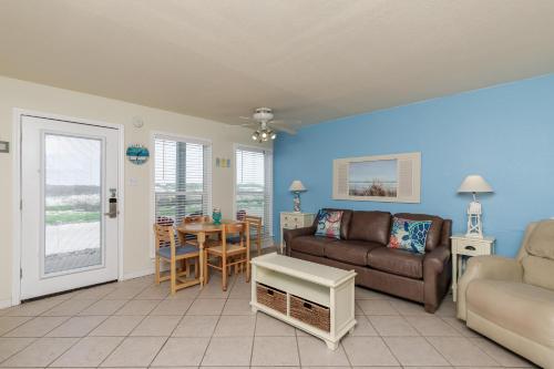 El Constante 115 by Padre Escapes - image 13
