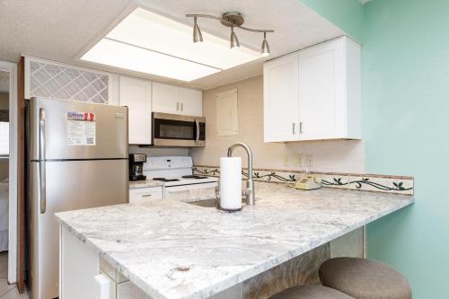 El Constante 121 by Padre Escapes - image 11