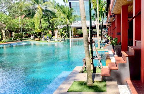 Swimming pool, Mai Morn Resort (SHA Plus+) near Khao-Khad View Tower
