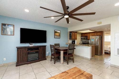El Constante 122 by Padre Escapes - image 12