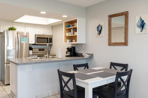 El Constante 127 by Padre Escapes - image 12
