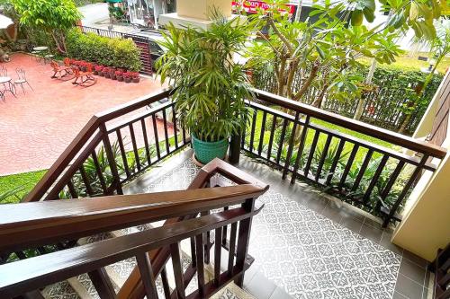 Wualai Sabaidee – Chiang Mai, IA