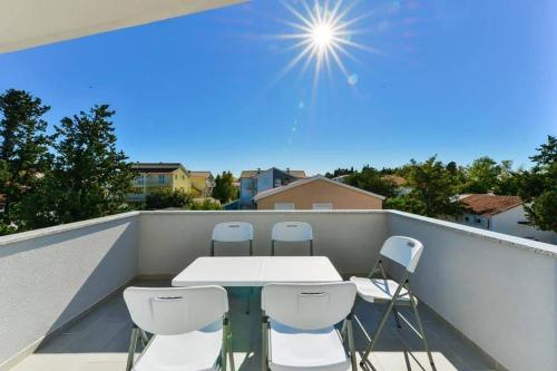 One-Bedroom Apartment with Terrace image 1