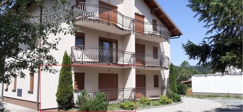 Hotelli välisilme, Apartments with parking space Fuzine, Gorski kotar - 19537 in Vrata