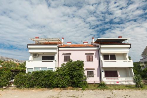 Apartments with a parking space Baska, Krk - 19483