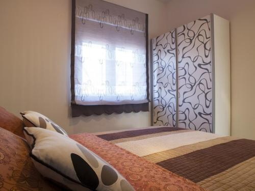 Two-Bedroom Apartment with Terrace and Sea View image 8