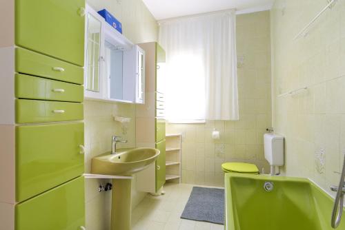 Three-Bedroom Apartment with Terrace image 9