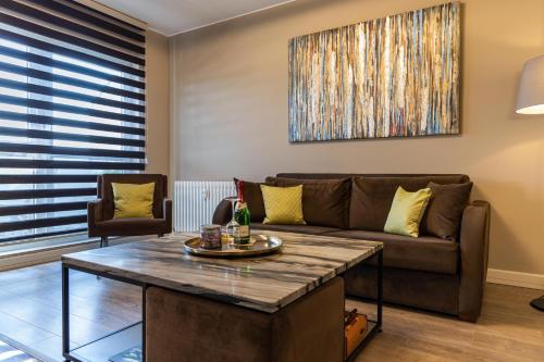 Deluxe Apartment mit Tiefgarage in Nähe Messe-BMW-Porsche-DHL-Flughafen-Flugzeugwerk der Deutsche Aircraft, Lipsk