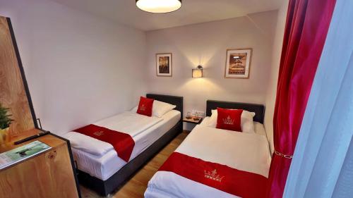 Zimmer mit 2 einzelbetten